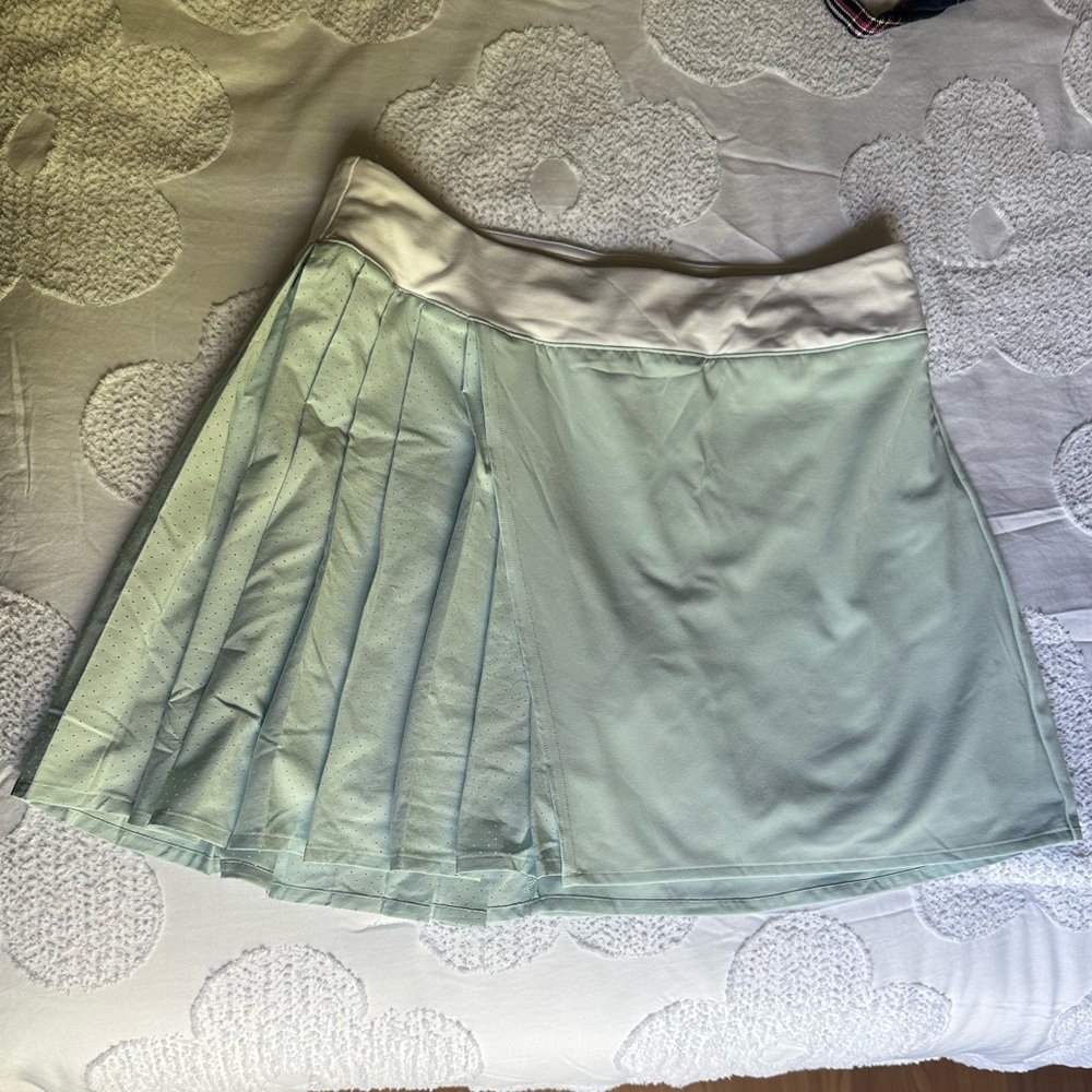 Lululemon Athletica Light Green Skirt